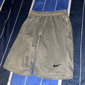 Men Nike Dri-fit shorts size Small